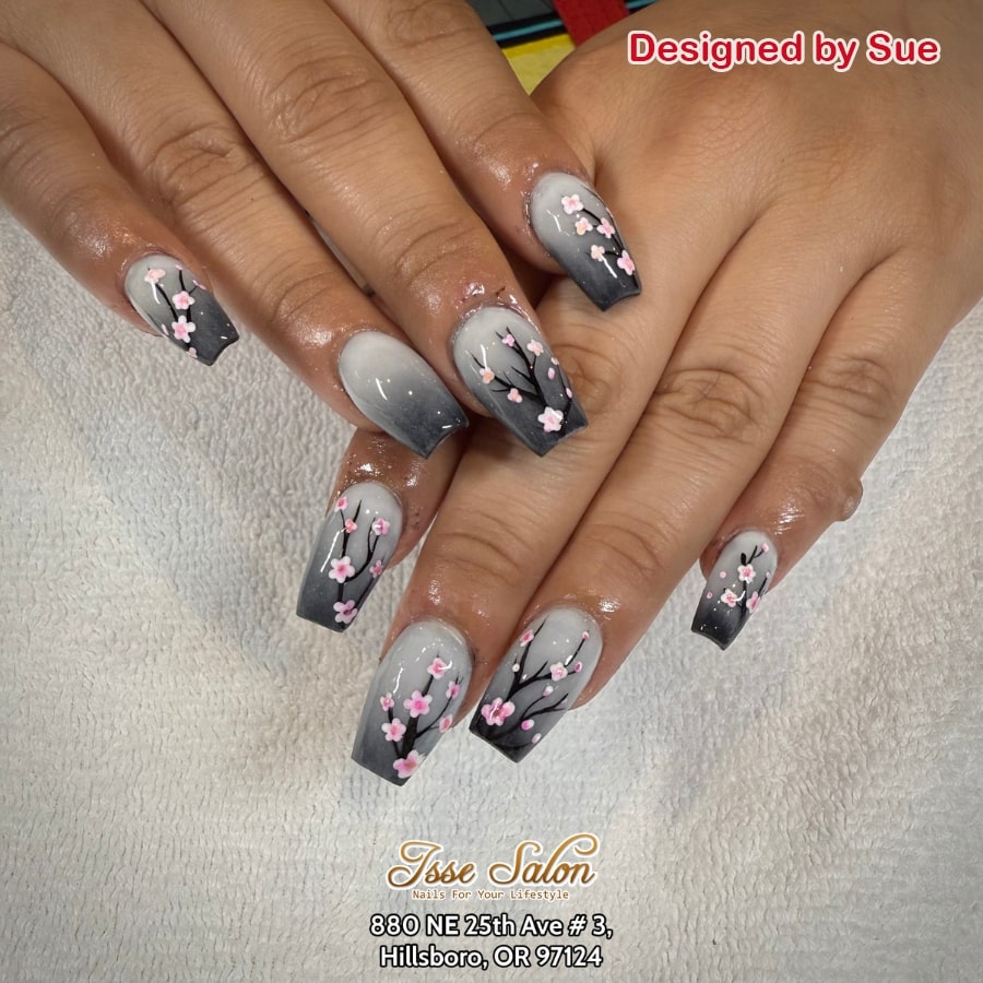 Beautiful Nails | Isse Salon